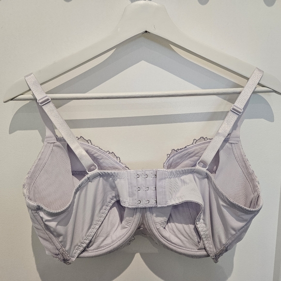Lilac Japanese Bra I80 36H - Picture 2 of 4